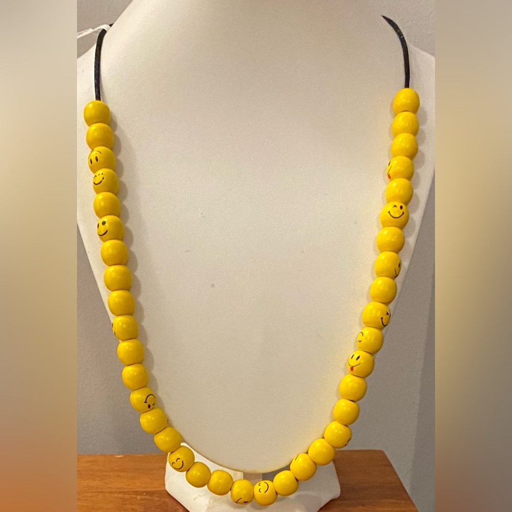 NEW Happy Face necklace & earrings